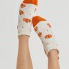 Shiraleah Shiraleah Pumpkin Home Socks, Ivory | Women Cozy Socks