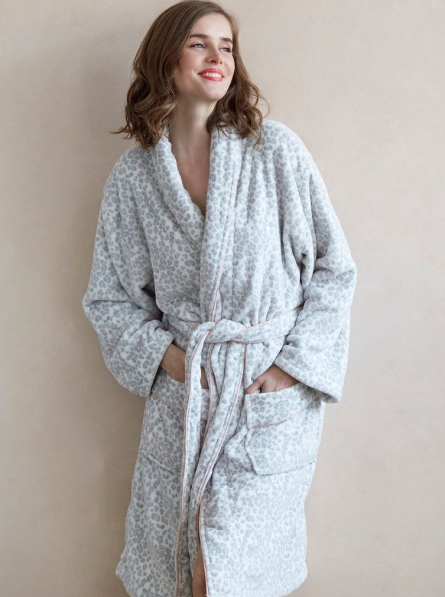 Shiraleah Shiraleah Lelo Leopard Print Robe, Grey | Women Robes