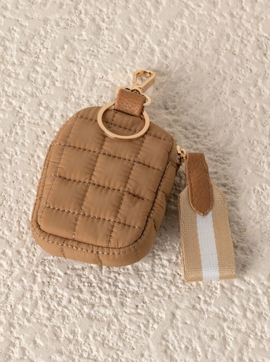 Shiraleah Shiraleah Ezra Quilted Nylon Clip-On Pouch, Tan | Women Zip Pouches