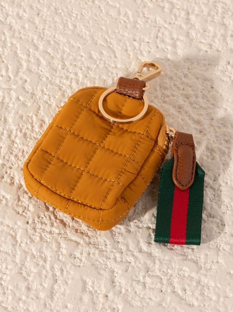 Shiraleah Shiraleah Ezra Quilted Nylon Clip-On Pouch, Honey | Women Zip Pouches